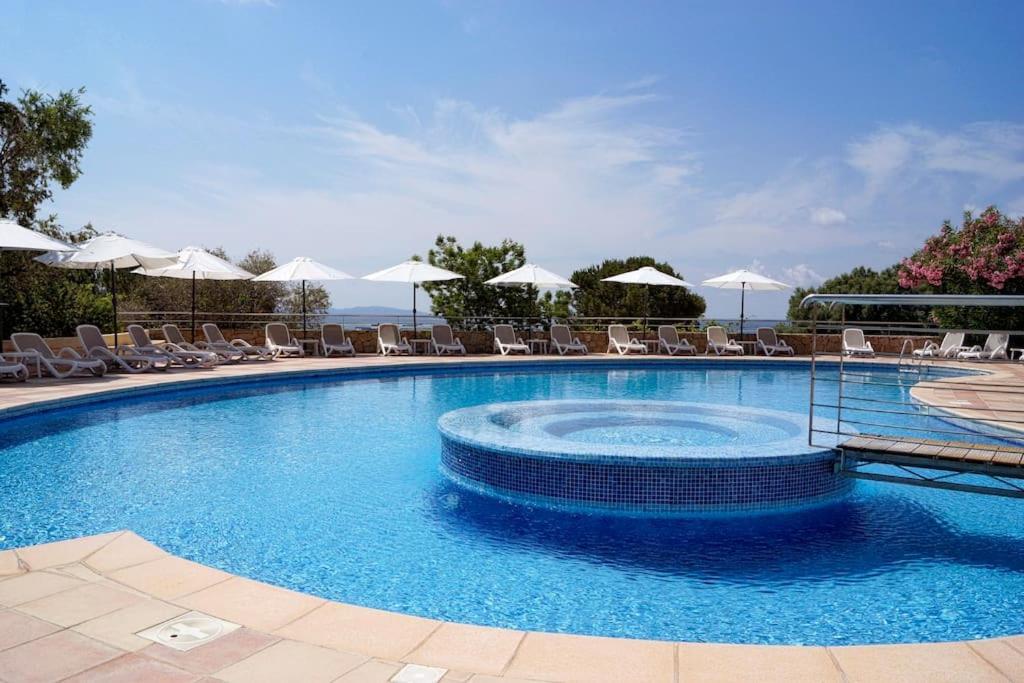 F2 Vue Mer Dans Residence Avec Piscine Ajaccio  Esterno foto
